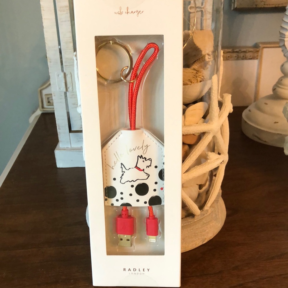Adorable RADLEY LONDON Lightening Compatible Cord. USB Charger. New in Box.
